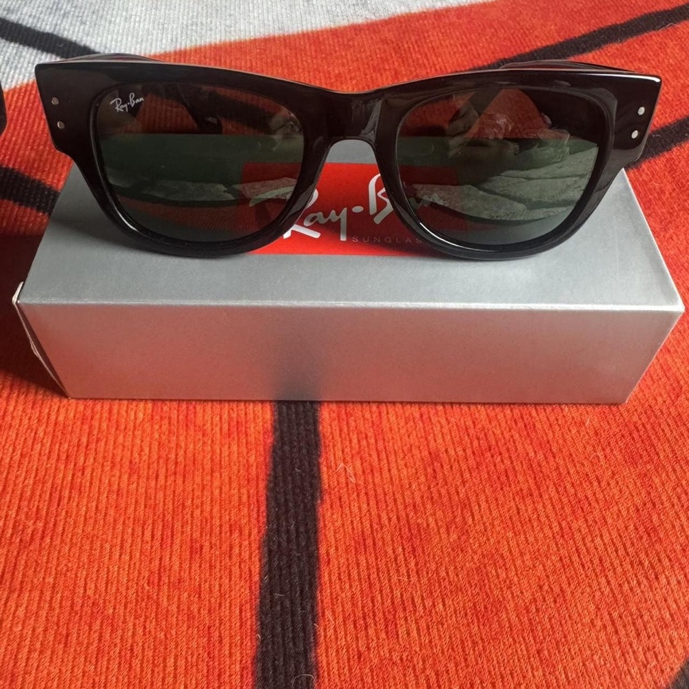 Ray-Ban Classic Black Sunglasses